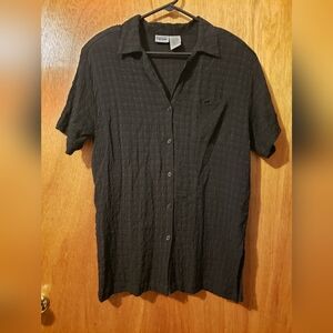 Capacity Woman Black Button Down Shirt